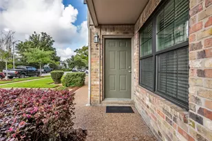 606 Marshall St, Houston, TX 77006 - Photo 4
