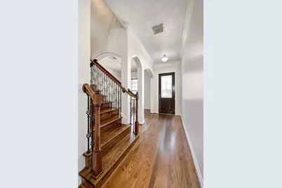 7827 Shady Villa Cove, Houston, TX 77055 - Photo 2