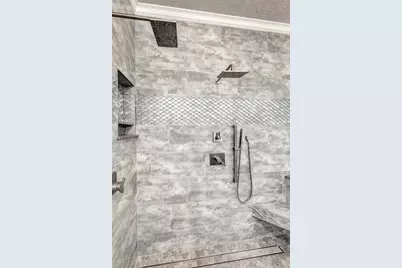 7827 Shady Villa Cove, Houston, TX 77055 - Photo 14