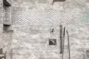 7827 Shady Villa Cove, Houston, TX 77055 - Photo 14