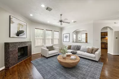 7827 Shady Villa Cove, Houston, TX 77055 - Photo 6