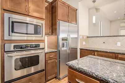 5227 Lillian Street, Houston, TX 77007 - Photo 2