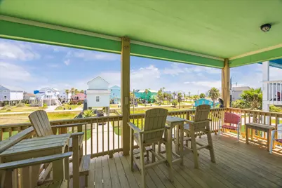 11216 Reagor Way, Galveston, TX 77554 - Photo 6