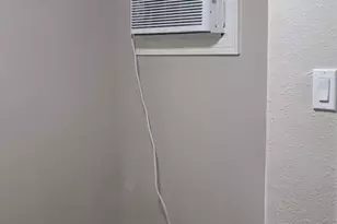 791 Fortune St, Houston, TX 77088 - Photo 8