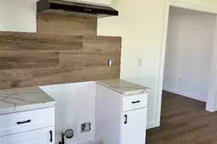 102 Georgia St, Houston, TX 77029 - Photo 6