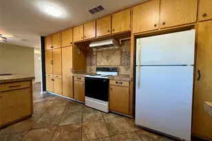 1505 Berry Ln, Longview, TX 75602 - Photo 16