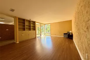 1505 Berry Ln, Longview, TX 75602 - Photo 14
