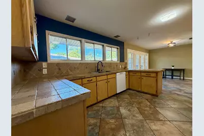 1505 Berry Lane, Longview, TX 75602 - Photo 18