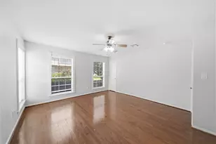 727 Bunker Hill Rd, Houston, TX 77024 - Photo 8