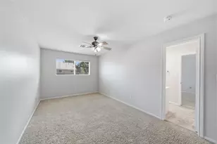 727 Bunker Hill Rd, Houston, TX 77024 - Photo 12