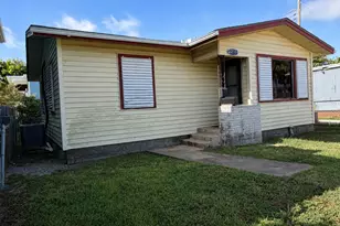 2211 Avenue O, Galveston, TX 77550 - Photo 2