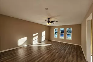 2304 Belvedere Dr, Baytown, TX 77520 - Photo 12