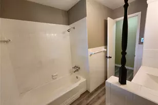 2304 Belvedere Dr, Baytown, TX 77520 - Photo 22