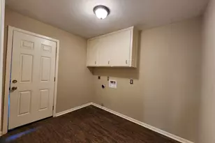 2304 Belvedere Dr, Baytown, TX 77520 - Photo 18