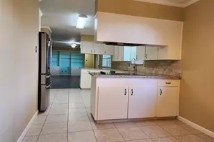 2304 Belvedere Dr, Baytown, TX 77520 - Photo 14