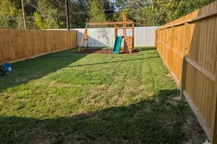 7745 Swiftwater Ln, Houston, TX 77075 - Photo 32