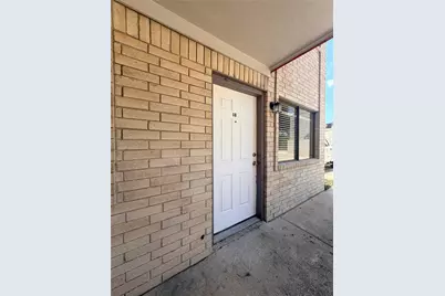 1410 Blalock Road #10, Houston, TX 77055 - Photo 4