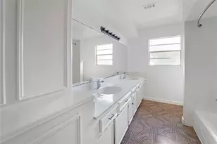 1111 Manatee Ln, Houston, TX 77090 - Photo 12