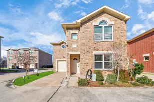 5951 S Loop E, Houston, TX 77033 - Photo 2
