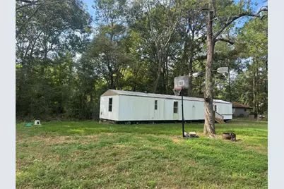 163 Robbins Avenue, Livingston, TX 77351 - Photo 22