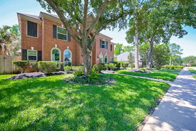 4306 Island Hills Drive, Pasadena, TX 77059 - Photo 2