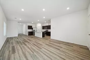 1011 Concord Pointe Ln, Houston, TX 77090 - Photo 2