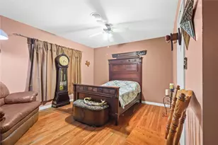 1809 N Roberson St, Conroe, TX 77301 - Photo 16