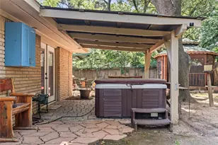 1809 N Roberson St, Conroe, TX 77301 - Photo 10