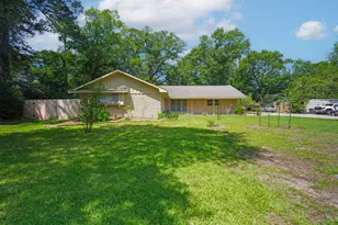 1809 N Roberson St, Conroe, TX 77301 - Photo 1