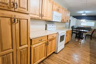 1809 N Roberson St, Conroe, TX 77301 - Photo 8