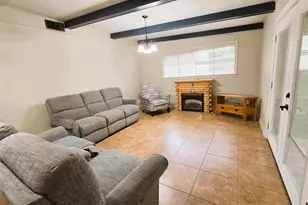 1809 N Roberson St, Conroe, TX 77301 - Photo 10
