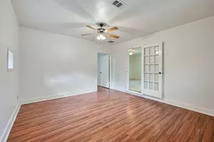 1915 Vinewood Dr, Bryan, TX 77802 - Photo 16