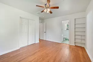 1915 Vinewood Dr, Bryan, TX 77802 - Photo 10