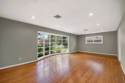 2202 Viking Drive, Houston, TX 77018 - Photo 4