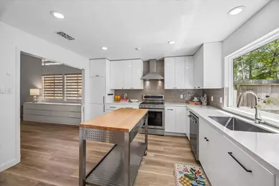 1 Sandlily Court, The Woodlands, TX 77380 - Photo 10