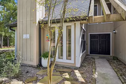 1 Sandlily Court, The Woodlands, TX 77380 - Photo 2