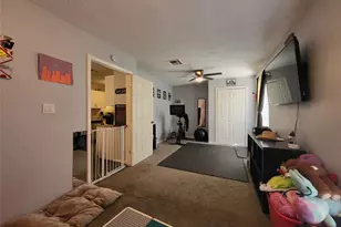 9406 Walnut Glen Dr, Houston, TX 77064 - Photo 8