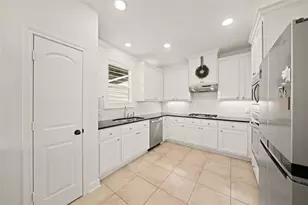 5821 Ariel St, Houston, TX 77074 - Photo 16