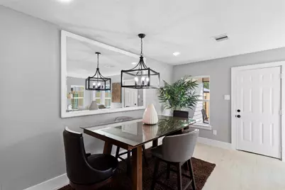9946 Lanewell, Houston, TX 77029 - Photo 6