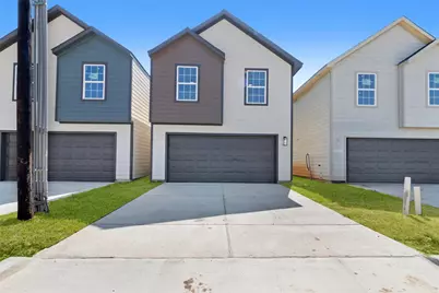 9946 Lanewell, Houston, TX 77029 - Photo 2