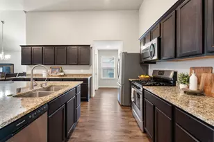 2018 Eagle View Dr, Navasota, TX 77868 - Photo 8