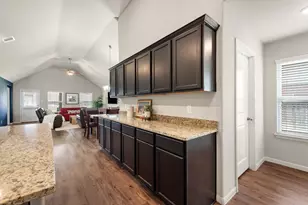 2018 Eagle View Dr, Navasota, TX 77868 - Photo 4
