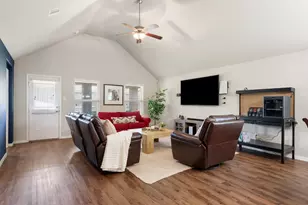 2018 Eagle View Dr, Navasota, TX 77868 - Photo 12