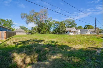 4607 Larkspur Street, Houston, TX 77051 - Photo 2