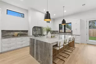 316 W 30th St, Houston, TX 77018 - Photo 10