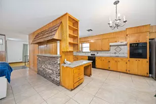 2612 Lake Park Dr Dr, La Marque, TX 77568 - Photo 8