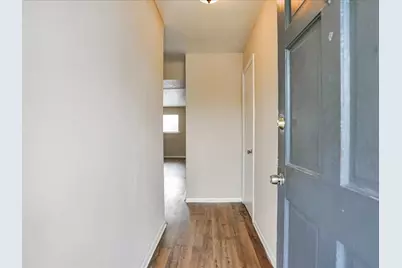 427 Hollyvale Drive #6, Houston, TX 77060 - Photo 2