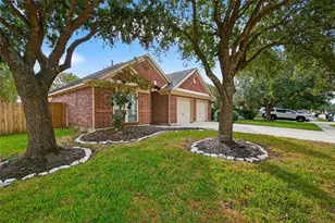 2826 Lakecrest Forest Dr, Katy, TX 77493 - Photo 2