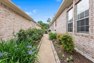 919 Grand Oaks Cir, College Station, TX 77840 - Photo 34