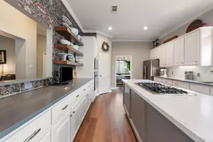 919 Grand Oaks Cir, College Station, TX 77840 - Photo 14